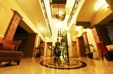 Forrest & Hotel
