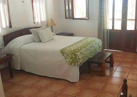 Casa Iguana - Beachfront