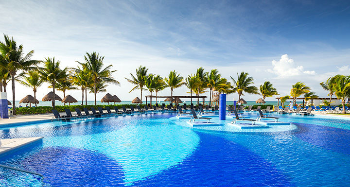 Resort Bluebay Grand Esmeralda 5*