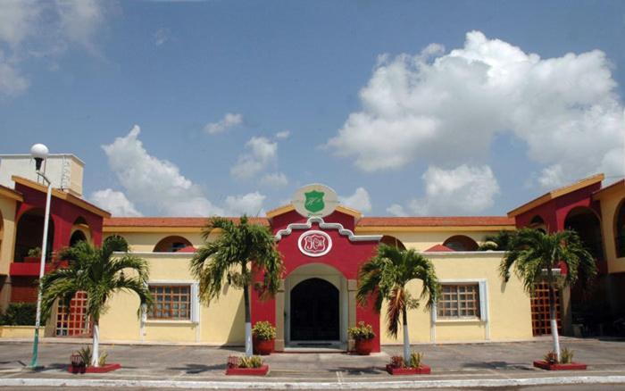 Hotel Marlon Heroes Chetumal