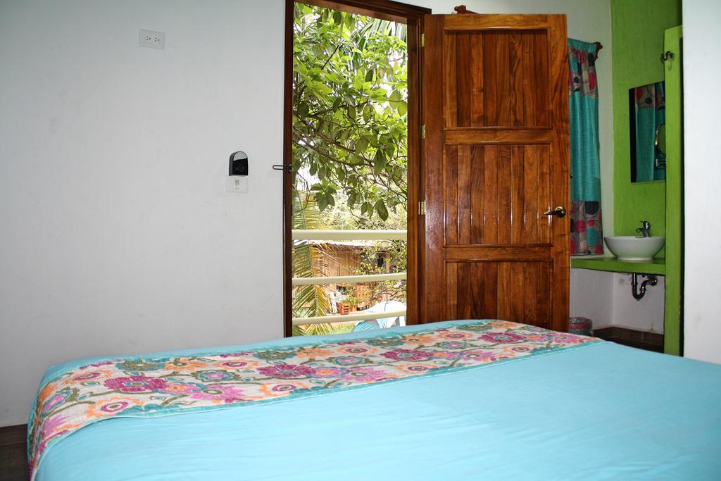 Yaxche Centro Y Hostel *