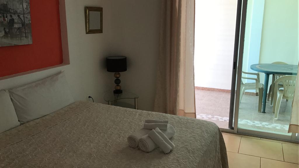 Casa Bella Vida Aparthotel 3*