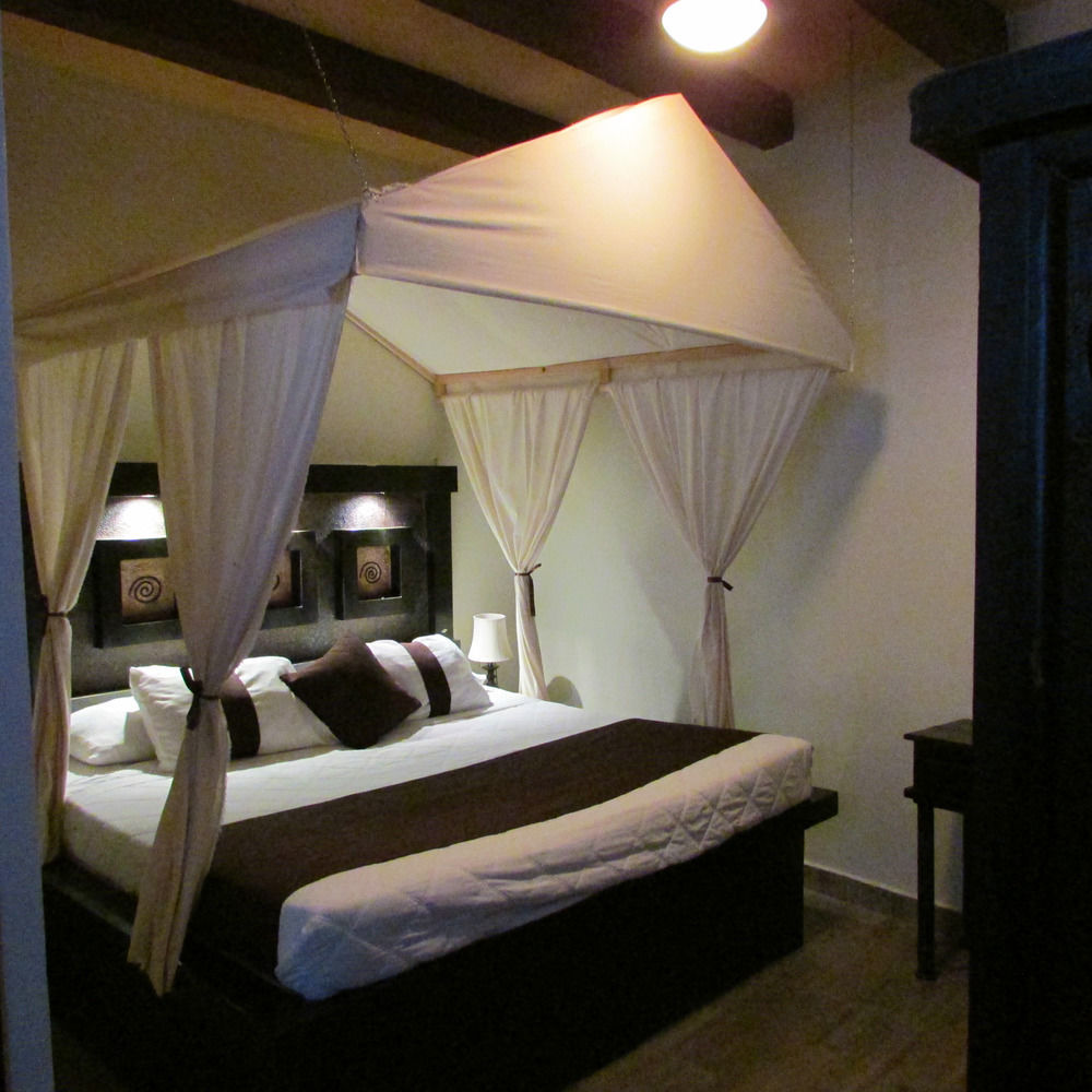 & La Mansion Del B Azul Bed & Breakfast 4*