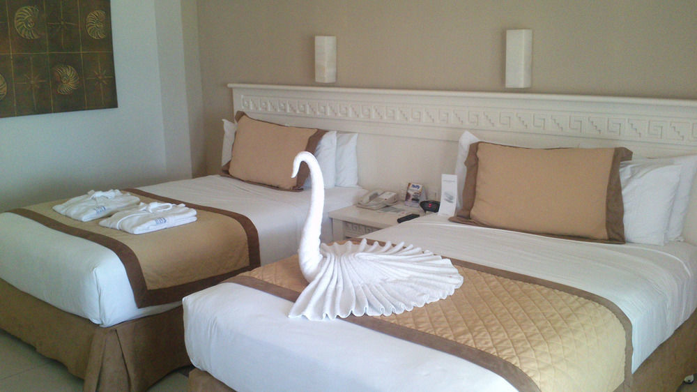 Bluebay Grand Esmeralda El Marlyn Azul