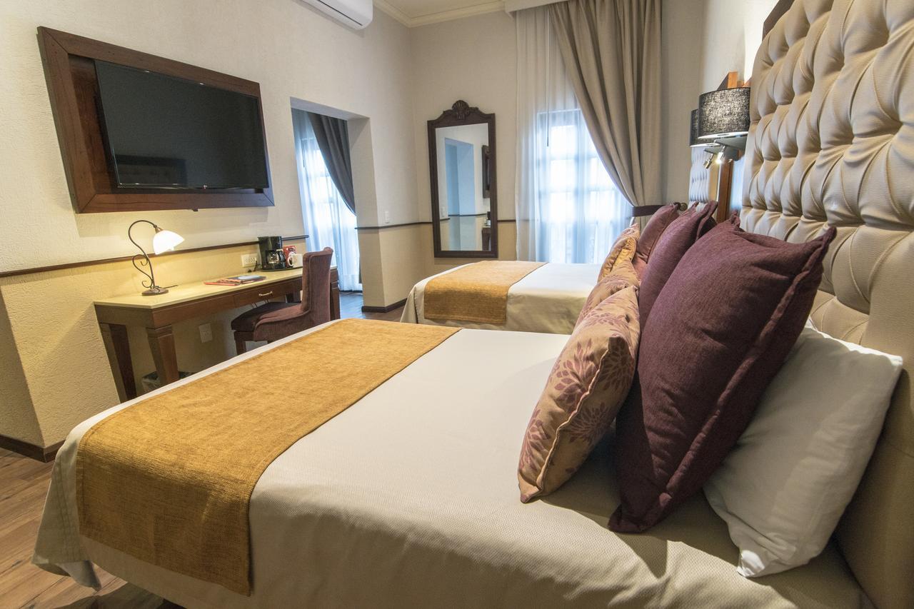 Morales Historical & Colonial Downtown Core Hotel 4*