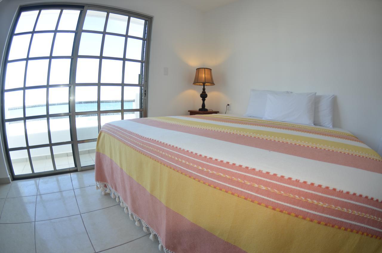 Boca Iglesia Hotel Isla Mujeres