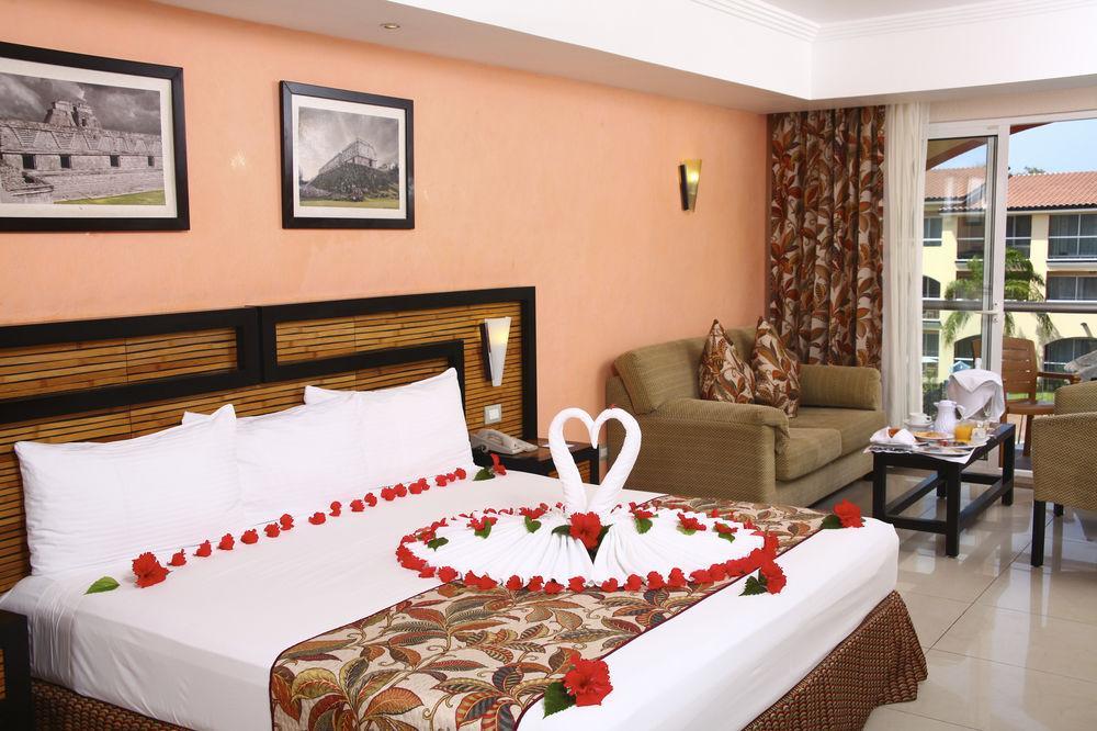 Resort Sandos Playacar (adults Only)