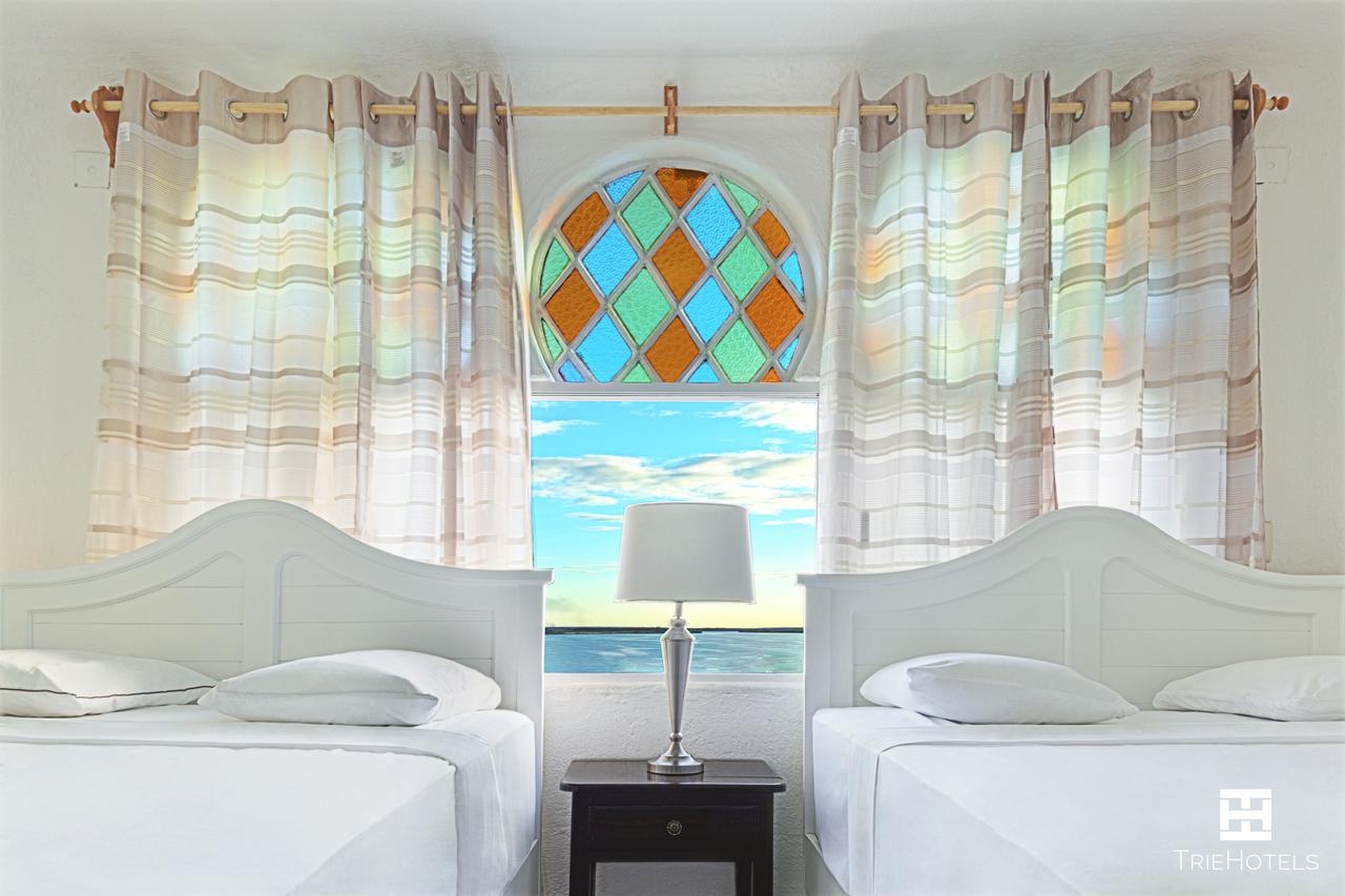 Hotel Esmeralda *