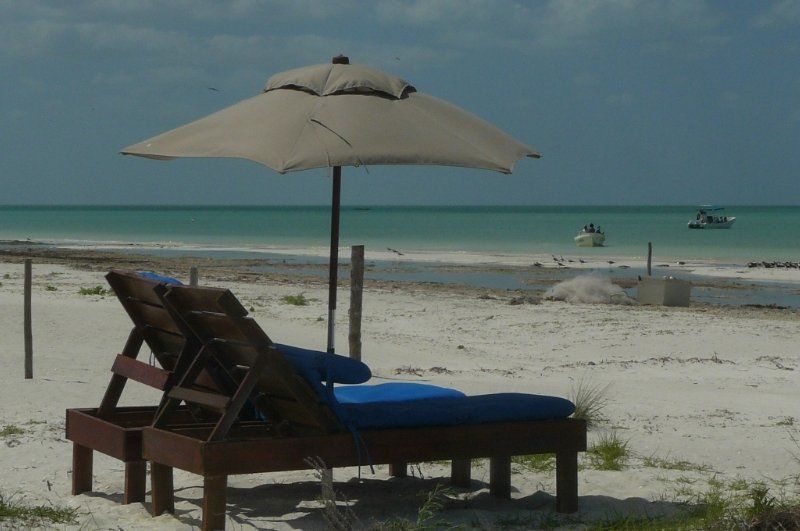 Casa Iguana - Beachfront Hotel 3*