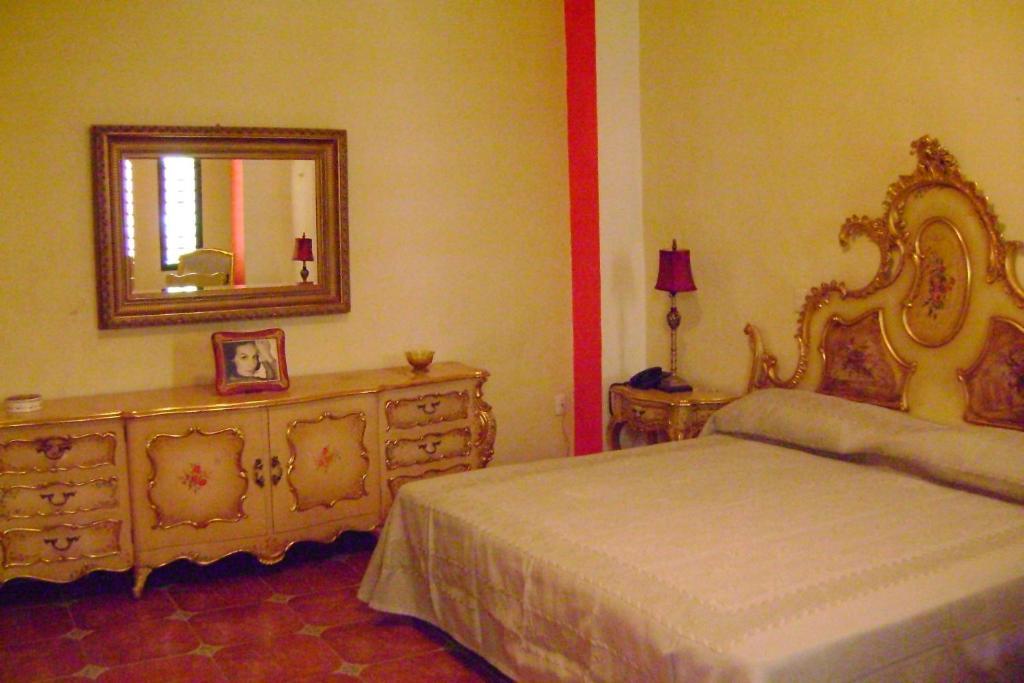 Hotel Casa De Columnas Merida
