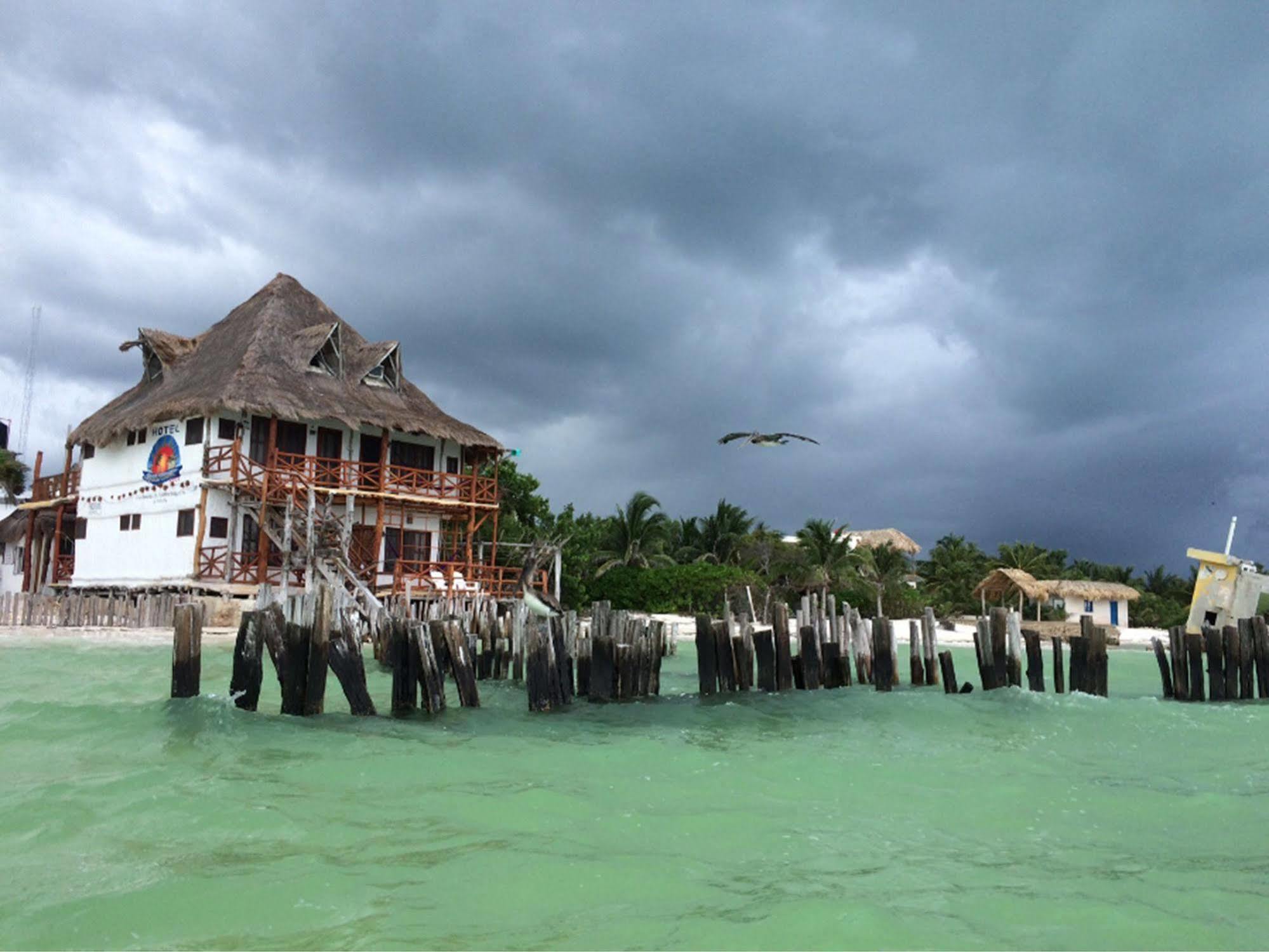 Hotel Golden Paradise