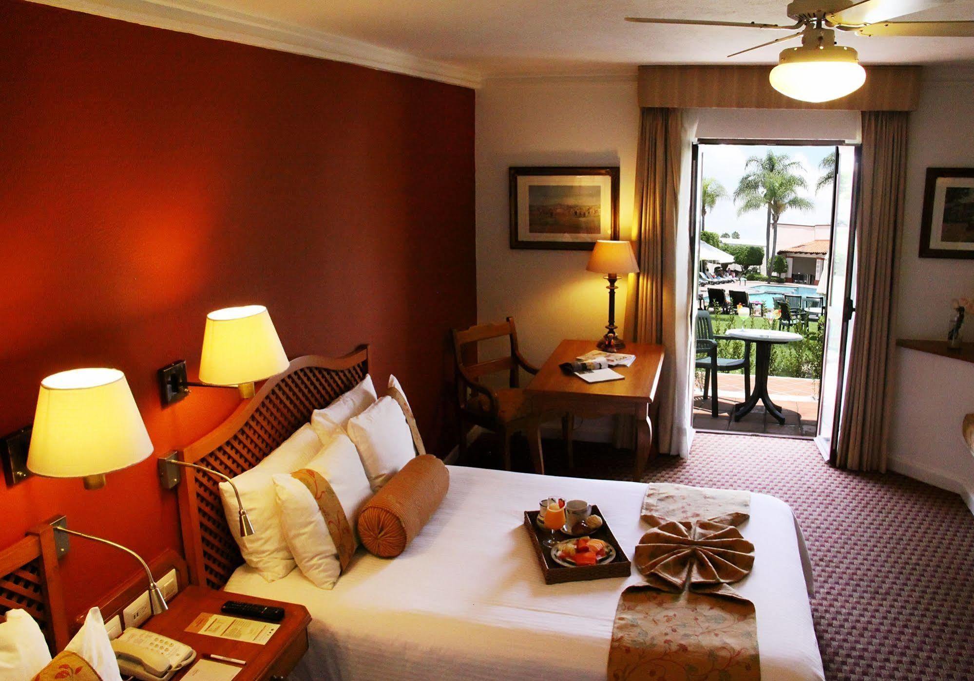 Mision Grand Hotel 4*