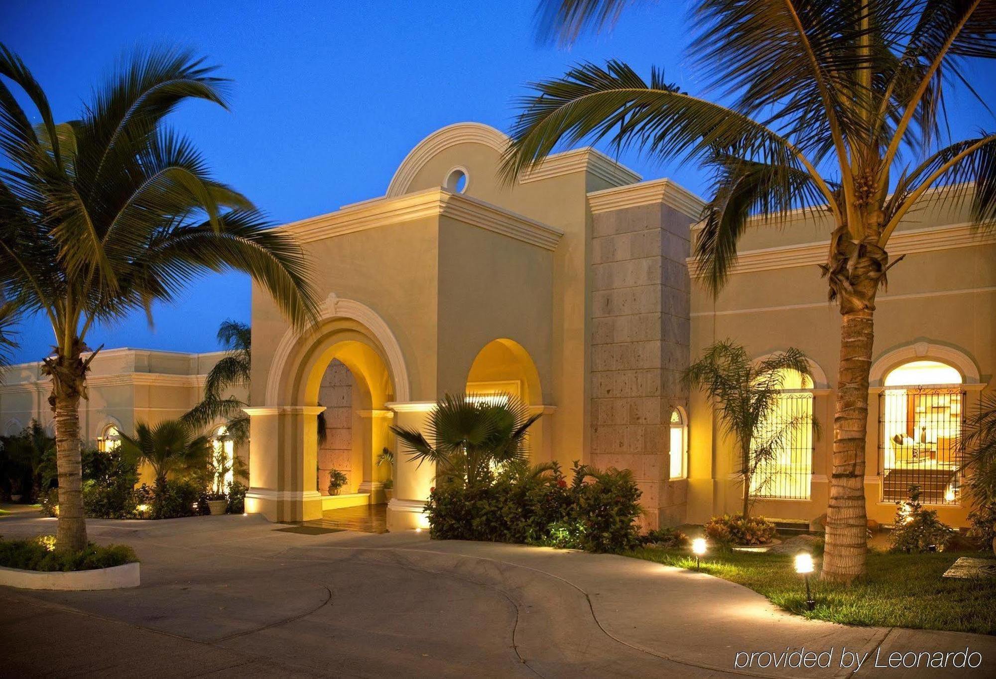 Pueblo Bonito Emerald Bay & Mazatlan