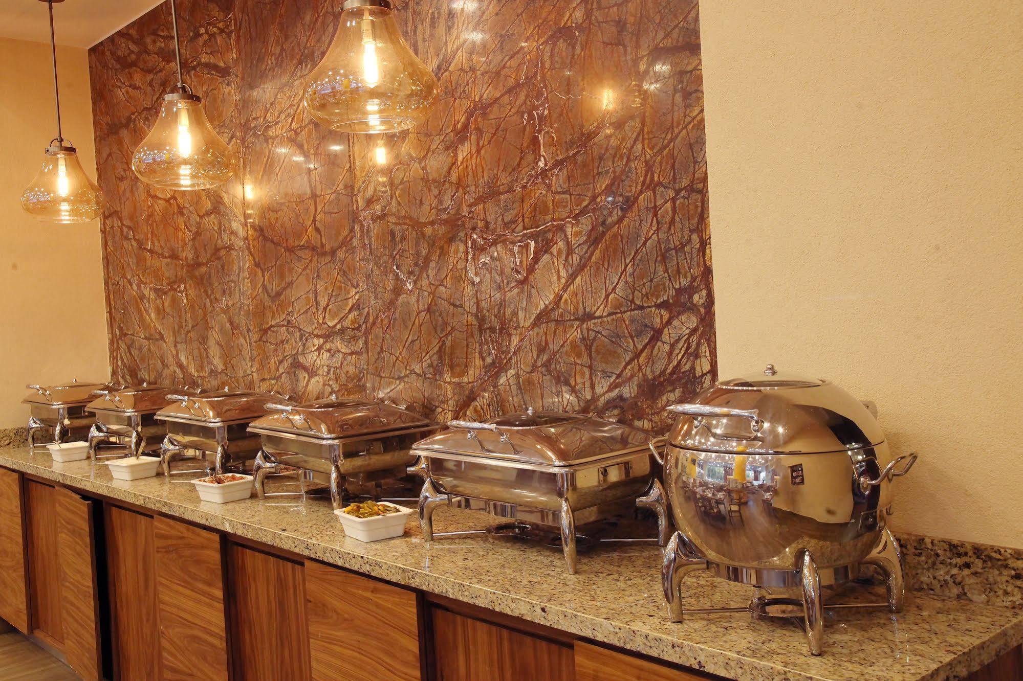 Mirabel Hotel 4*