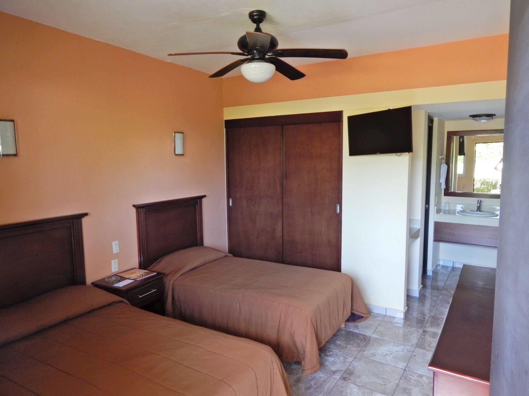 Hotel Las Jacarandas Mazatlan