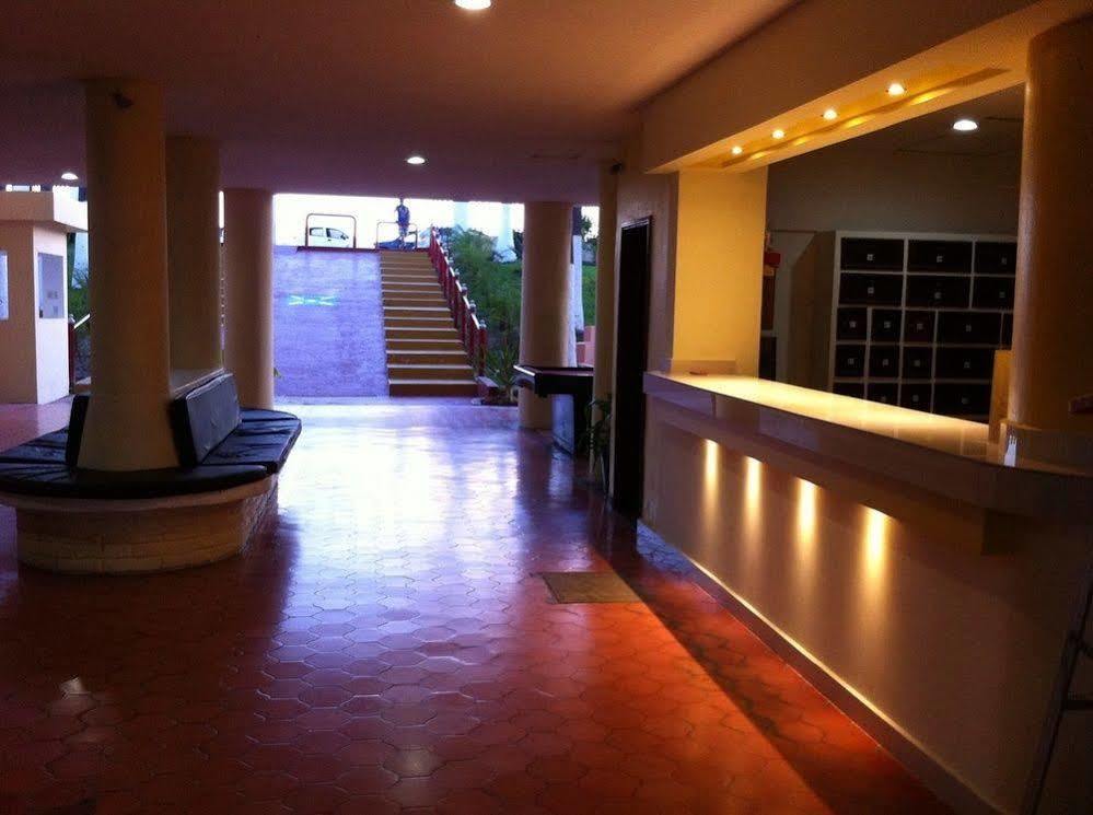 Las Jacarandas Hotel