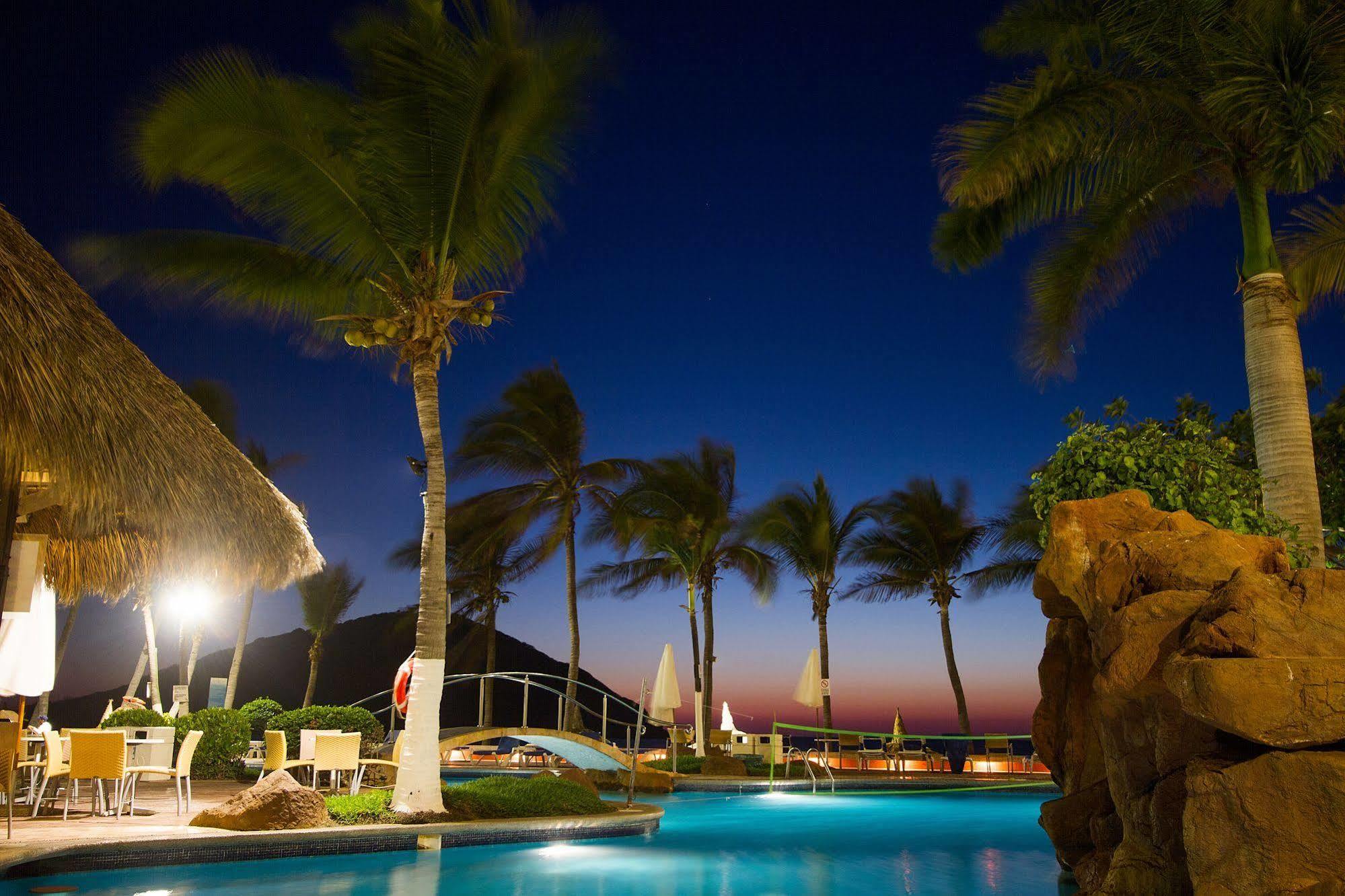 Luna Palace 4*
