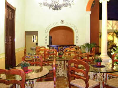 Casa De Columnas 4*