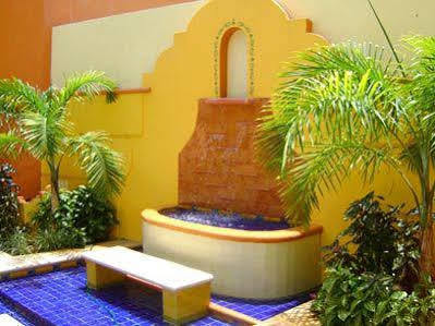 Casa De Columnas Merida