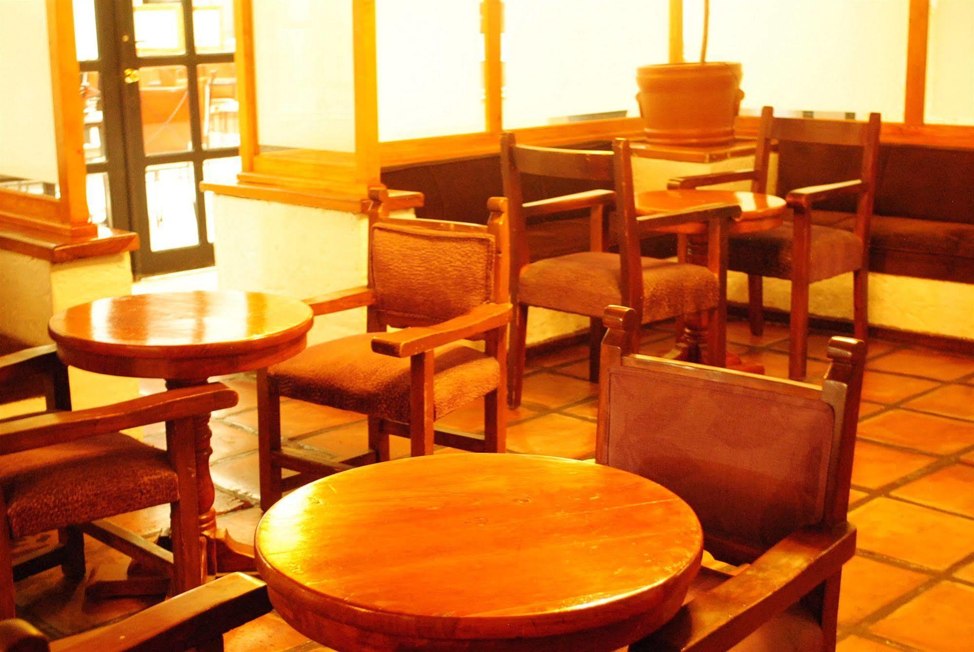 Hotel Calli Quetzalcoatl 4*