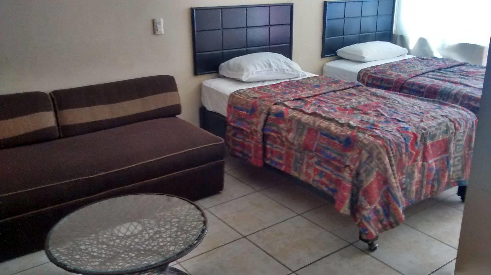 Hacienda Blue Bay Aparthotel 3*