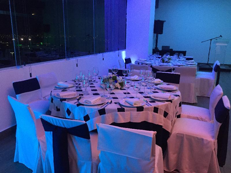 Hotel Express & Angelopolis By Ihg 4*