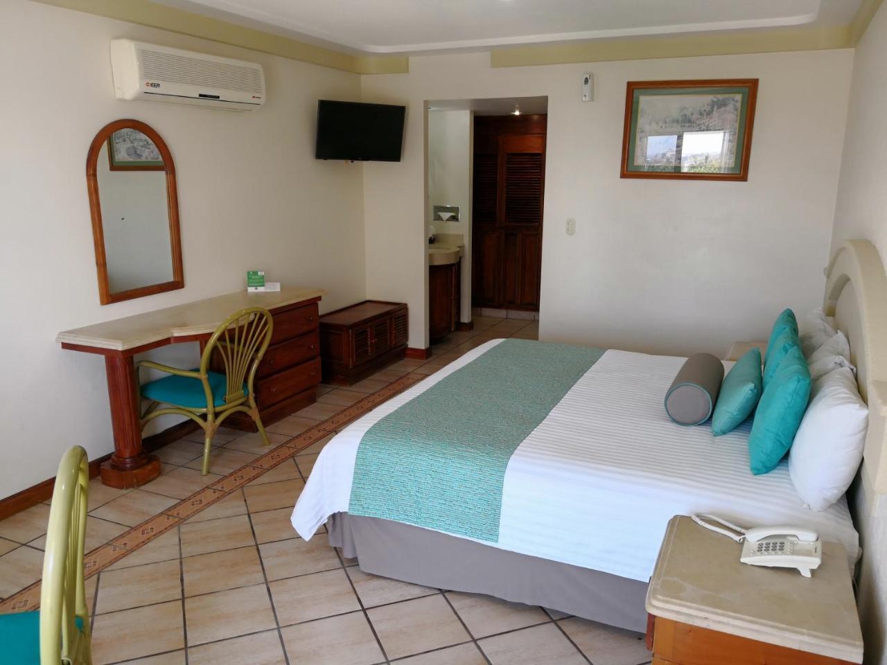 Hotel Playa Marina
