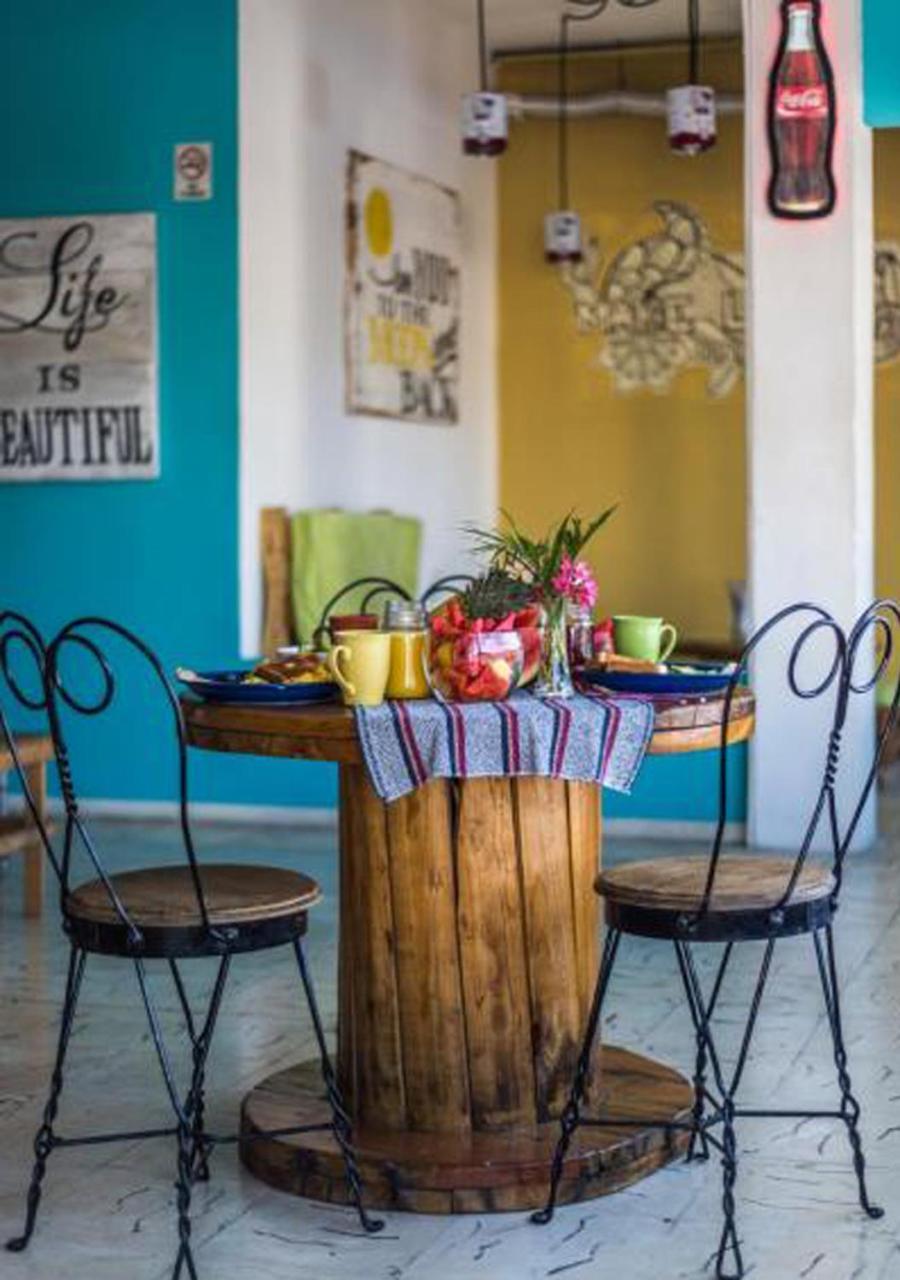 Guacamundo 5th. Ave *