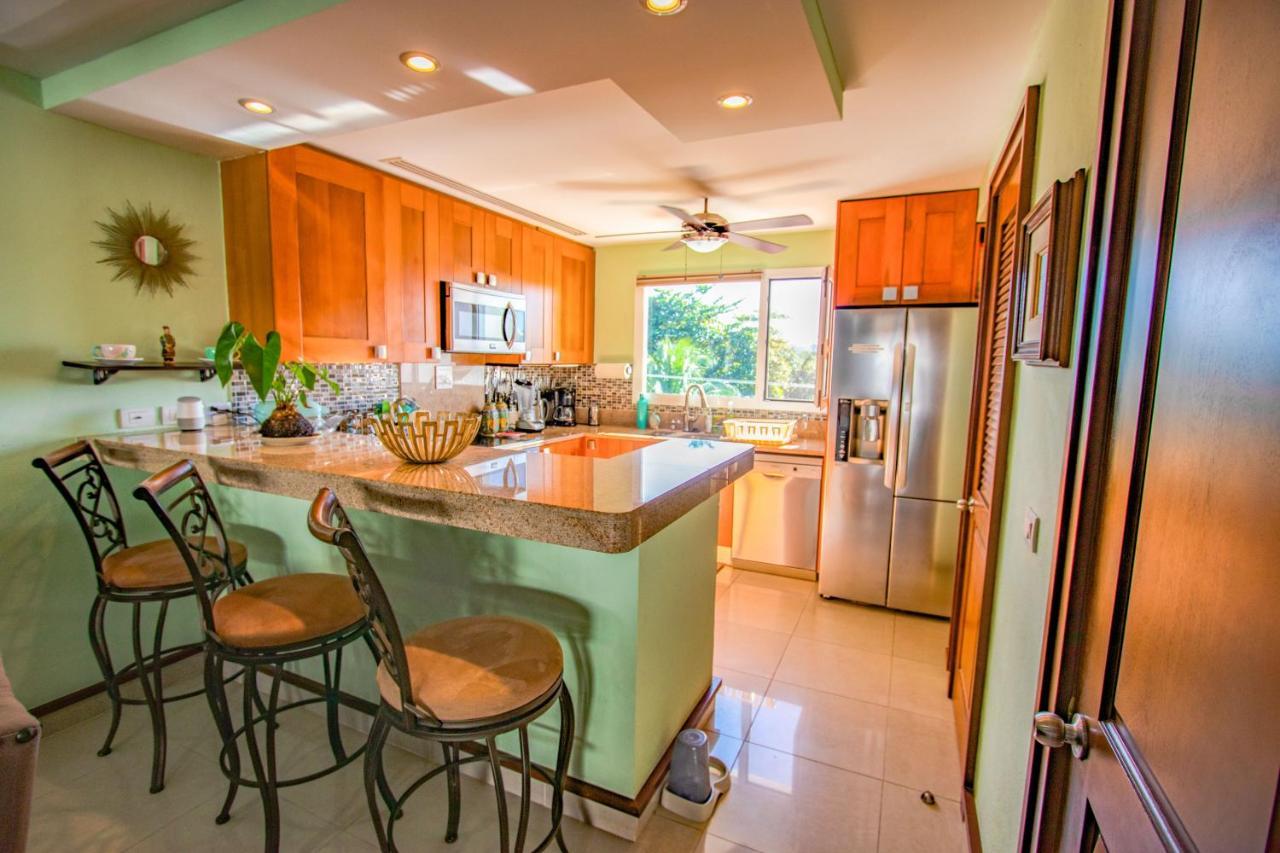 Apartment Penthouse Wayak 302 - Luxury, Private Pool, Maid Service, High End Art - At Quadra Alea Playa del Carmen