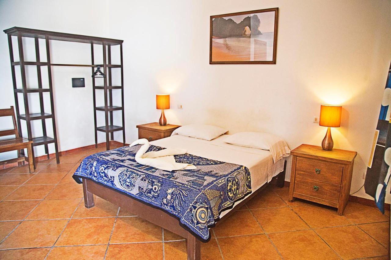 Giana Hotel