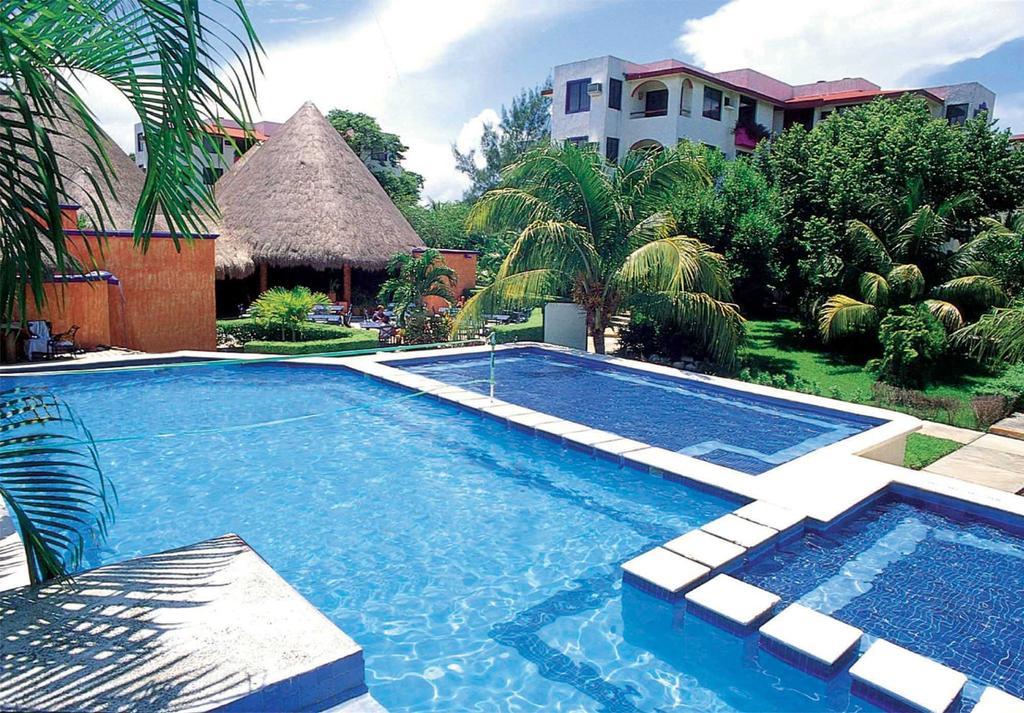 Real Playa Del Carmen & Beach Club