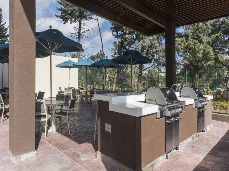 Staybridge By Ihg Hotel 4*