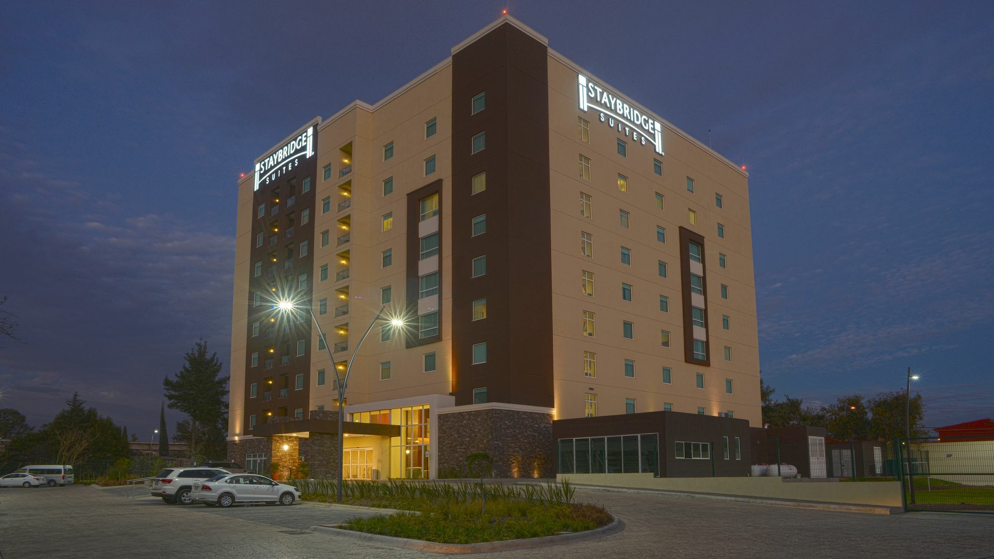 Staybridge By Ihg Hotel 4*