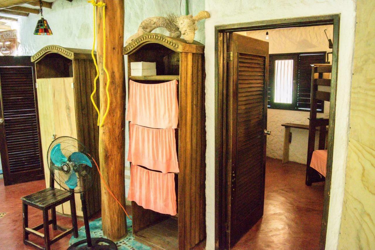 Ida Y Vuelta Hostel Isla Holbox