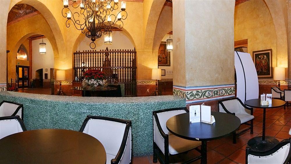 Hotel Mision Grand