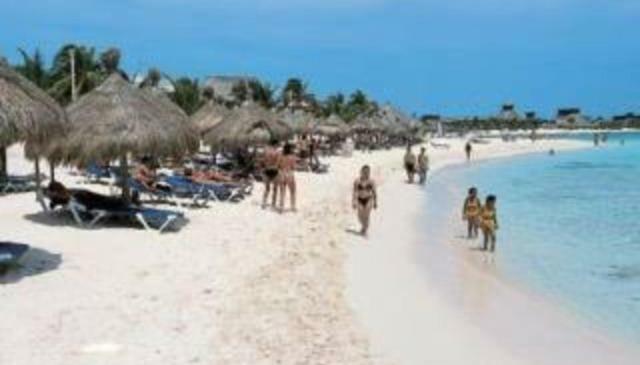 Villa Vacation Full House With Private Pool, 3 Bedroom Chacalal