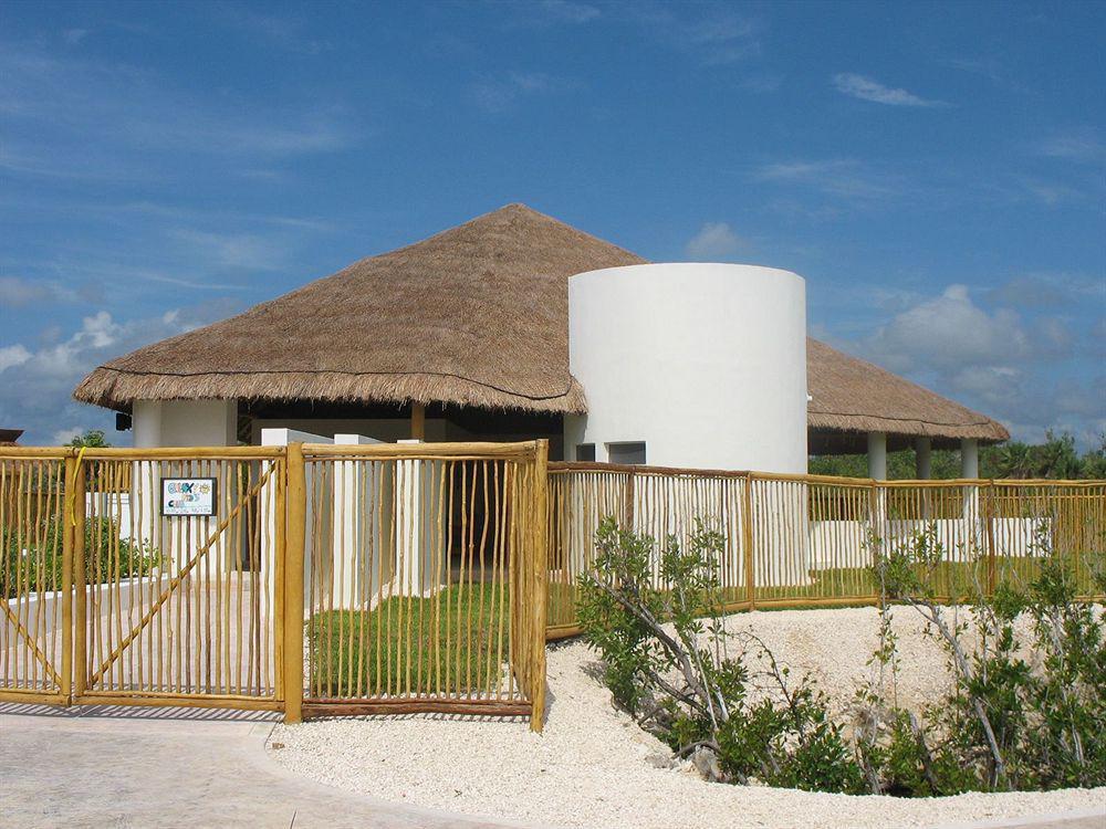 Bluebay Grand Esmeralda El Marlyn Azul