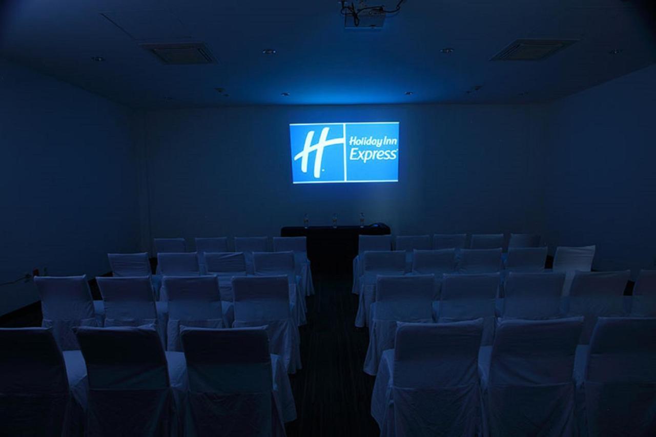 Hotel Express & Angelopolis By Ihg