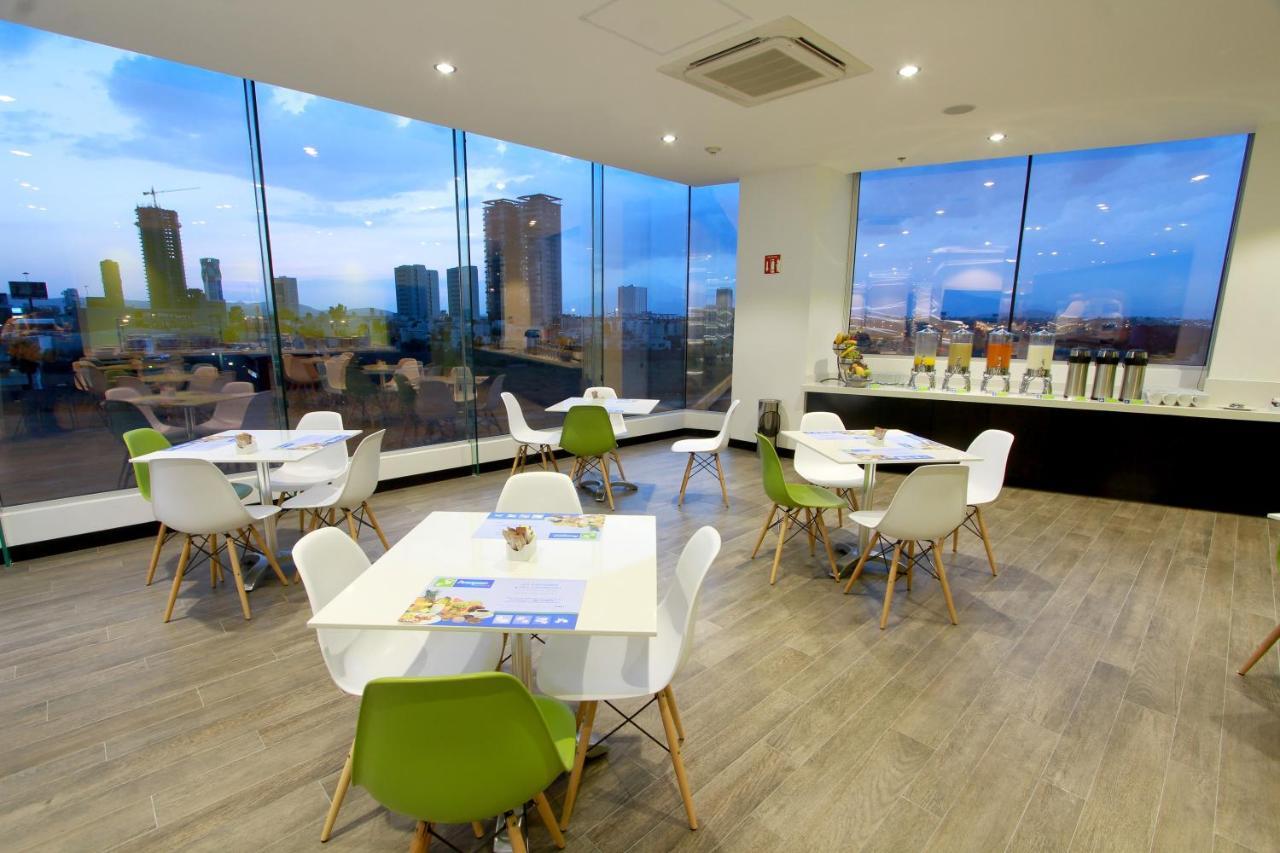 Express & Angelopolis By Ihg Hotel Puebla
