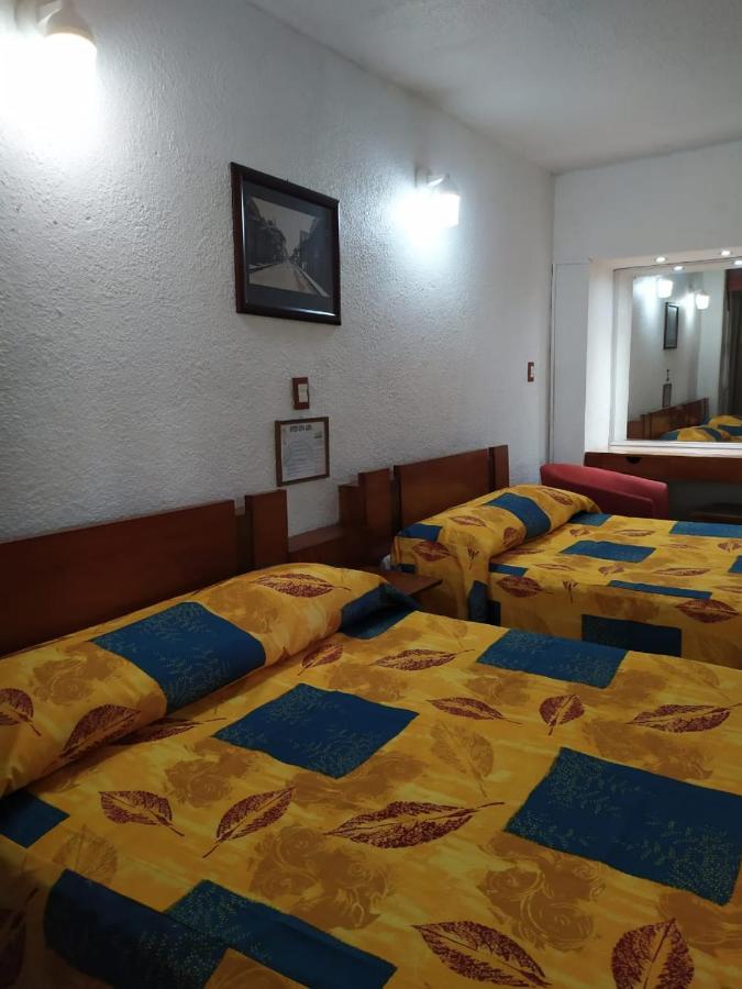 Hotel Cabildos 4*