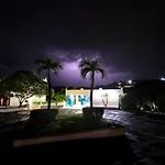 Villa Bejar Tequesquitengo
