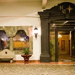 Hotel Cosmos Don Carlos