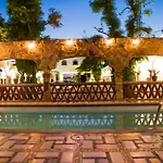 Hotel Cosmos Don Carlos