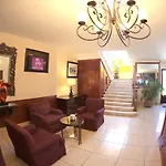 Hotel Aztlan