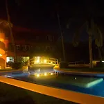 La Ceiba Del Mar