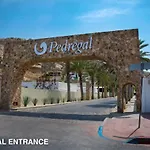 Steps From Downtown & Marina, 6 Bedroom Villa Victoria