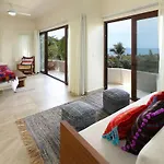 Casa Sayulita, Mistika