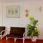 Hotel Y Suites Corita