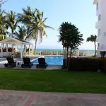 Hotel Y Suites Corita