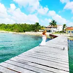 Cozumel Beach House Luxury Vacation Rentals - Villa Paradise Cozumel Has 2 Private Master Suites Ocean & Garden View